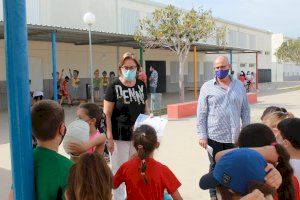 El CEIP Novenes de Calatrava de Burriana celebra la III edició de les Jornades d’Esport Adaptat El CEIP Novenes de Calatrava de Burriana celebra la III edició de les Jornades d’Esport Adaptat