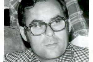 Fallece el alicantino José Paredes Castaño, padre de la primera zapatilla deportiva española - (foto 2) Fallece el alicantino José Paredes Castaño, padre de la primera zapatilla deportiva española - (foto 2)