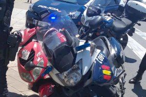 Roba dinero de la caja registradora de un hotel de Alicante y se da a la fuga en una moto robada