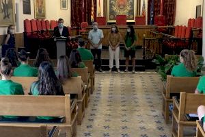 Recepción a las chicas del Club Juventut d’Elx de fútbol sala y del Elche Club de Fútbol por sus recientes éxitos deportivos - (foto 4)