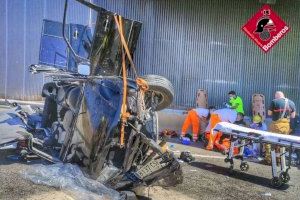 Mor una dona en un accident després d'eixir-se de la via la furgoneta a Montfort del Cid