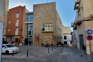 El Ayuntamiento de Calp subvencionará el recibo de la basura a comerciantes y hosteleros