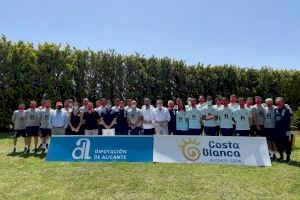 Mazón visita al Equipo Español de Fútbol que estos días prepara en Benidorm su participación en las Olimpiadas - (foto 2)