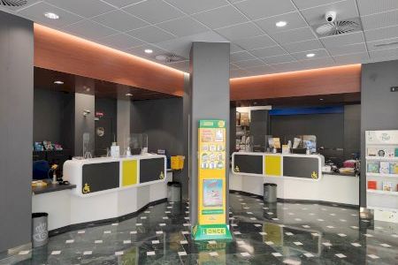 Correos renueva su oficina de Picassent