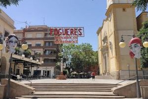 Las calles de San Vicente del Raspeig se engalanan de Hogueras con motivos fogueriles - (foto 13)