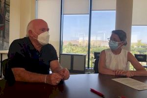El Círculo Empresarial de Elche y Comarca aporta 2.000 euros al proyecto de la ‘Enciclopedia virtual de la ciudad de Elche’ de la UMH