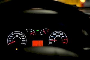 Un conductor circula a 213 km/hora per l'AP-7 a Monforte del Cid