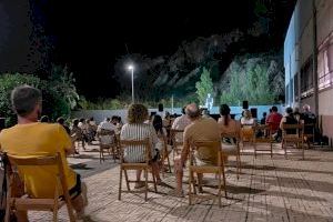 La música valenciana popular, banda sonora del divendres d’Estiu a suera
