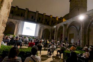 El CCCCinema del Centre del Carme reestrena la comedia española 'Dripping' en su veinte aniversario El CCCCinema del Centre del Carme reestrena la comedia española 'Dripping' en su veinte aniversario