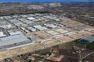 CONTIGO Elche reivindica enlace ferroviario para pasajeros y mercancías en el Parque Empresarial