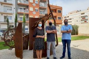 Los Jardines del Mucbe se abren al arte urbano con la escultura ‘Un bri d’esperança’