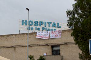 Exigen que facultativos de La Plana canalicen las instrucciones del equipo que aplica ozono a un paciente con covid