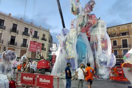 Barceló davant les Falles: “La pandèmia no ha acabat i la vacuna no és la fi”