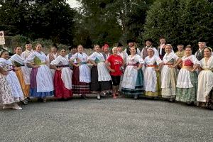 L'Arenilla de Borriana porta la música i balls tradicionals valencians a França - (foto 7)