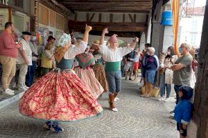 L'Arenilla de Borriana porta la música i balls tradicionals valencians a França - (foto 16)