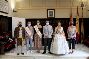 L'Ajuntament rep l'Alfiere i la Madrina de l'Associazione Targa Cecina de 2019