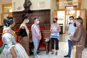 L'Ajuntament rep l'Alfiere i la Madrina de l'Associazione Targa Cecina de 2019 - (foto 2)