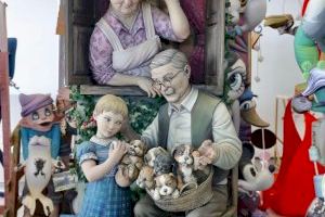 Ninot Indultat de les Falles 2021: Almirall Cadarso fa doblet i salva de les flames al seu ninot - (foto 3)