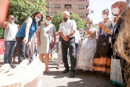 L’alcalde destaca el compromís social de les falles