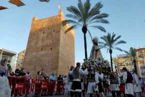 El Trasllat més reduït i emotiu dels Falles de Torrent - (foto 5) El Trasllat més reduït i emotiu dels Falles de Torrent - (foto 5)