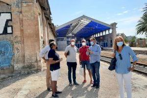 Compromís pregunta en el Congreso por la cesión al Ayuntamiento de Alicante de las vías en desuso junto a Casa Mediterráneo Compromís pregunta en el Congreso por la cesión al Ayuntamiento de Alicante de las vías en desuso junto a Casa Mediterráneo