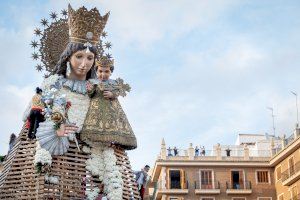 El cardenal Cañizares asegura que “Valencia es la Virgen de los Desamparados” e invita ante la pandemia a esperar de la patrona “salud y tiempos mejores” El cardenal Cañizares asegura que “Valencia es la Virgen de los Desamparados” e invita ante la pandemia a esperar de la patrona “salud y tiempos mejores”