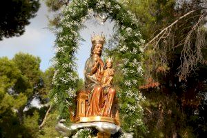 Emotivo traslado de la Virgen de Gracia hasta Vila-real después de un año - (foto 3)