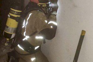 Intenten provocar una explosió en un habitatge d'Elda amb tres bombones de butà - (foto 5)