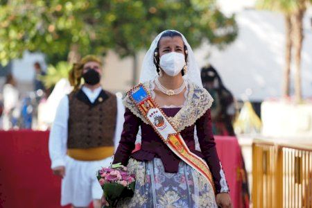 Fotos Ofrena 2021: busca't en l'ofrena per dies i hora de pas