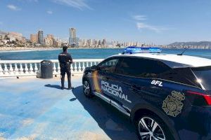 La Policía Nacional detiene a un hombre por estar reclamado judicialmente al cual se le imputan diez delitos patrimoniales cometidos en menos de un mes La Policía Nacional detiene a un hombre por estar reclamado judicialmente al cual se le imputan diez delitos patrimoniales cometidos en menos de un mes