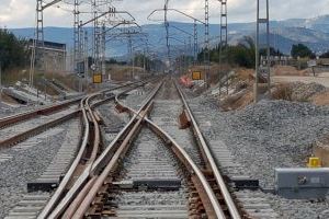 El Gobierno autoriza las obras de las instalaciones de señalización en dos tramos del Corredor Mediterráneo por más de 69 millones de euros El Gobierno autoriza las obras de las instalaciones de señalización en dos tramos del Corredor Mediterráneo por más de 69 millones de euros