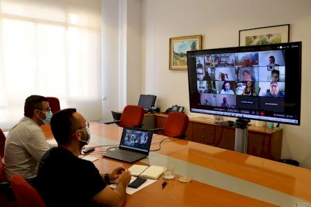 Benlloch avala la propuesta de la comisión consultiva de ‘bous al carrer’ de la Comunitat para retomar los festejos el 27 de septiembre