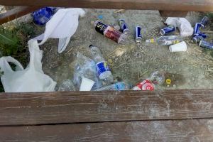 La Policia dissol un macrobotellón en Finca Ferrusa a Petrer La Policia dissol un macrobotellón en Finca Ferrusa a Petrer