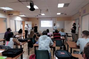 El Pacto Territorial por el Empleo de los Municipios Cerámicos forma al alumnado en Surface gracias al acuerdo alcanzado con Sacmi Ibérica El Pacto Territorial por el Empleo de los Municipios Cerámicos forma al alumnado en Surface gracias al acuerdo alcanzado con Sacmi Ibérica
