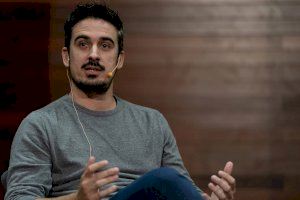 CEEI Castellón pone al alcance de sus viveristas la experiencia de su presidente y CEO de Cuatroochenta, Alfredo Cebrián CEEI Castellón pone al alcance de sus viveristas la experiencia de su presidente y CEO de Cuatroochenta, Alfredo Cebrián