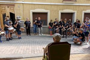 Almenara rinde homenaje als Festers d'Honor