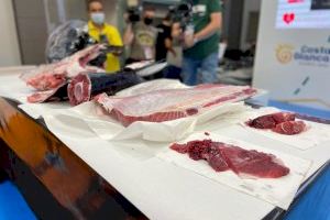 El ronqueo de un atún de 200 kg abre el concurso de tartar de atún rojo del Mediterráneo en el que vence el restaurante Tapes La Xara (Dénia) - (foto 4) El ronqueo de un atún de 200 kg abre el concurso de tartar de atún rojo del Mediterráneo en el que vence el restaurante Tapes La Xara (Dénia) - (foto 4)