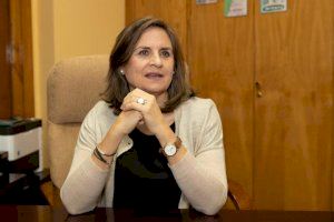 La directora del Departament d'Energia del CIEMAT inaugura el curs acadèmic a la Seu Universitària Ciutat d'Alacant