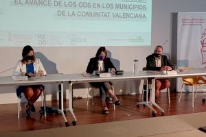 Pérez Garijo destaca el trabajo de los municipios valencianos en la construcción de alianzas para la implantación de los ODS Pérez Garijo destaca el trabajo de los municipios valencianos en la construcción de alianzas para la implantación de los ODS