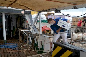 L'Aurora y las ONG de rescate humanitario crean alianzas con el comercio local de Burriana - (foto 2) L'Aurora y las ONG de rescate humanitario crean alianzas con el comercio local de Burriana - (foto 2)