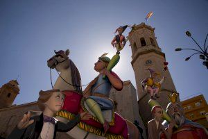 La Diputación de Castellón se alía con Burriana y Benicarló para reactivar con fuerza las Fallas de octubre - (foto 2) La Diputación de Castellón se alía con Burriana y Benicarló para reactivar con fuerza las Fallas de octubre - (foto 2)