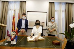 Diana Morant: “Anem a dedicar 10 milions d’euros perquè les ciutats de la Red Innpulso com Gandia incorporen agents en matèria d’innovació” - (foto 5)