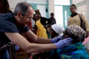 La ONG Visió sense Fronteres retoma su actividad en Kenia con una nueva campaña de operaciones de cataratas La ONG Visió sense Fronteres retoma su actividad en Kenia con una nueva campaña de operaciones de cataratas