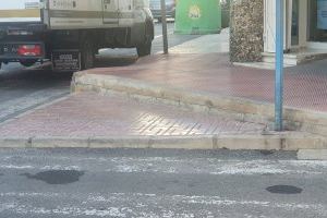 Cs Torrevieja solicita al Ayuntamiento la elaboración de un plan especial de acondicionamiento de aceras y mobiliario urbano - (foto 4) Cs Torrevieja solicita al Ayuntamiento la elaboración de un plan especial de acondicionamiento de aceras y mobiliario urbano - (foto 4)