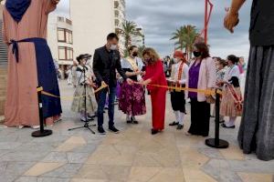 La diputada de Cultura, Ruth Sanz, asiste a la inauguración de la Fira del Llibre de Vinaròs - (foto 3) La diputada de Cultura, Ruth Sanz, asiste a la inauguración de la Fira del Llibre de Vinaròs - (foto 3)