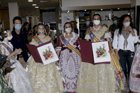 Elena Pastor i Julia López, Reines Falleres de Borriana, ja són Falleres d'Honor Elena Pastor i Julia López, Reines Falleres de Borriana, ja són Falleres d'Honor