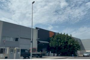 Los trabajadores del polígono de Carabona en Burriana denuncian un asentamiento ilegal en una nave - (foto 3)