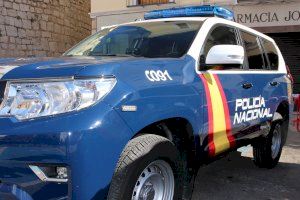 Se salta l'ordre d'allunyament, amenaça amb ganivet i agredeix a la seua àvia a València Se salta l'ordre d'allunyament, amenaça amb ganivet i agredeix a la seua àvia a València