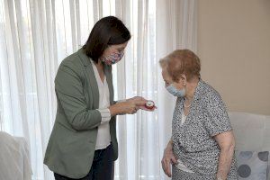 Paiporta reconoce a su vecina más longeva - (foto 2)