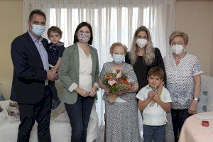 Paiporta reconoce a su vecina más longeva - (foto 3)